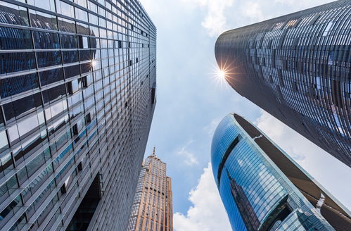 新房销售遇冷，开发商套路频出，购房者需理性应对南平楼市